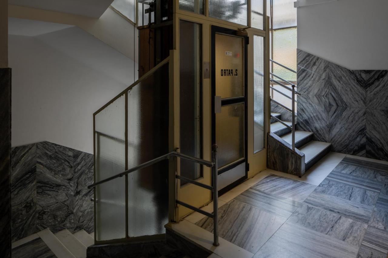 Deluxe Apartment In Old Town By Prague Days Bagian luar foto
