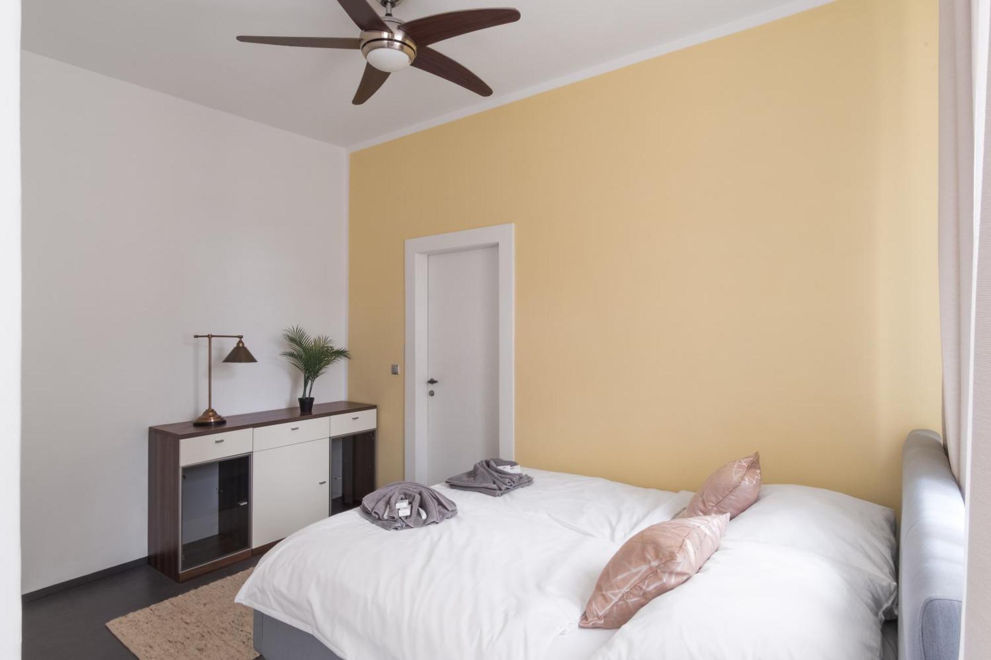 Deluxe Apartment In Old Town By Prague Days Bagian luar foto